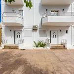 Living - 1br By Pikhost *