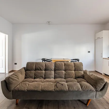 Daire Living - 1br By Pikhost Saranda