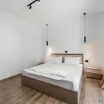 Apartament Living - 1br By Pikhost Saranda