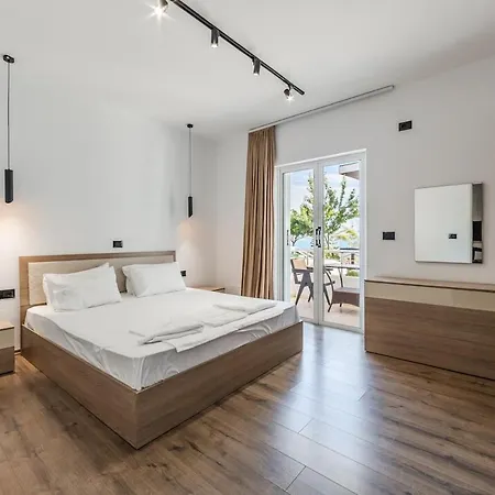 Living - 1br By Pikhost Sarandë