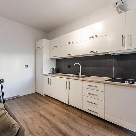 Living - 1br By Pikhost *