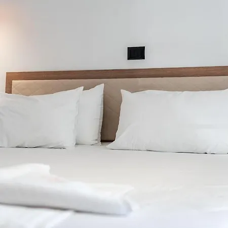 Apartment Living - 1br By Pikhost