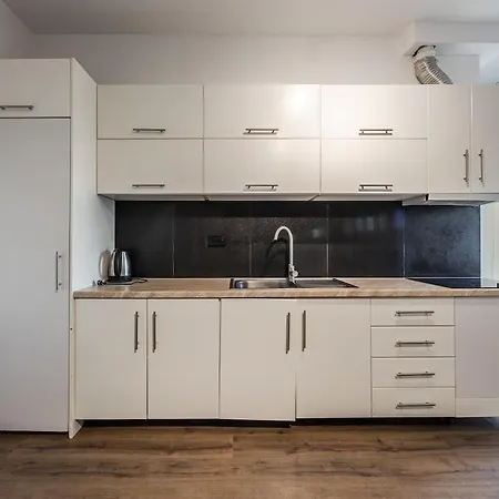 Living - 1br By Pikhost Apartment Sarandë