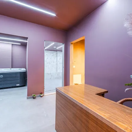 Living - 1br By Pikhost Apartment *